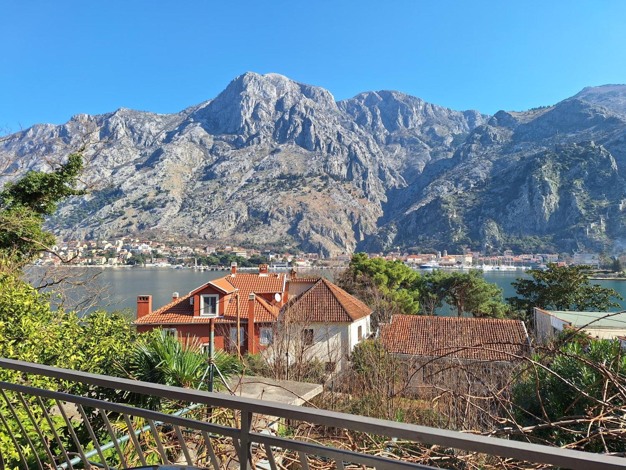 M&B Apartment Kotor Extérieur photo