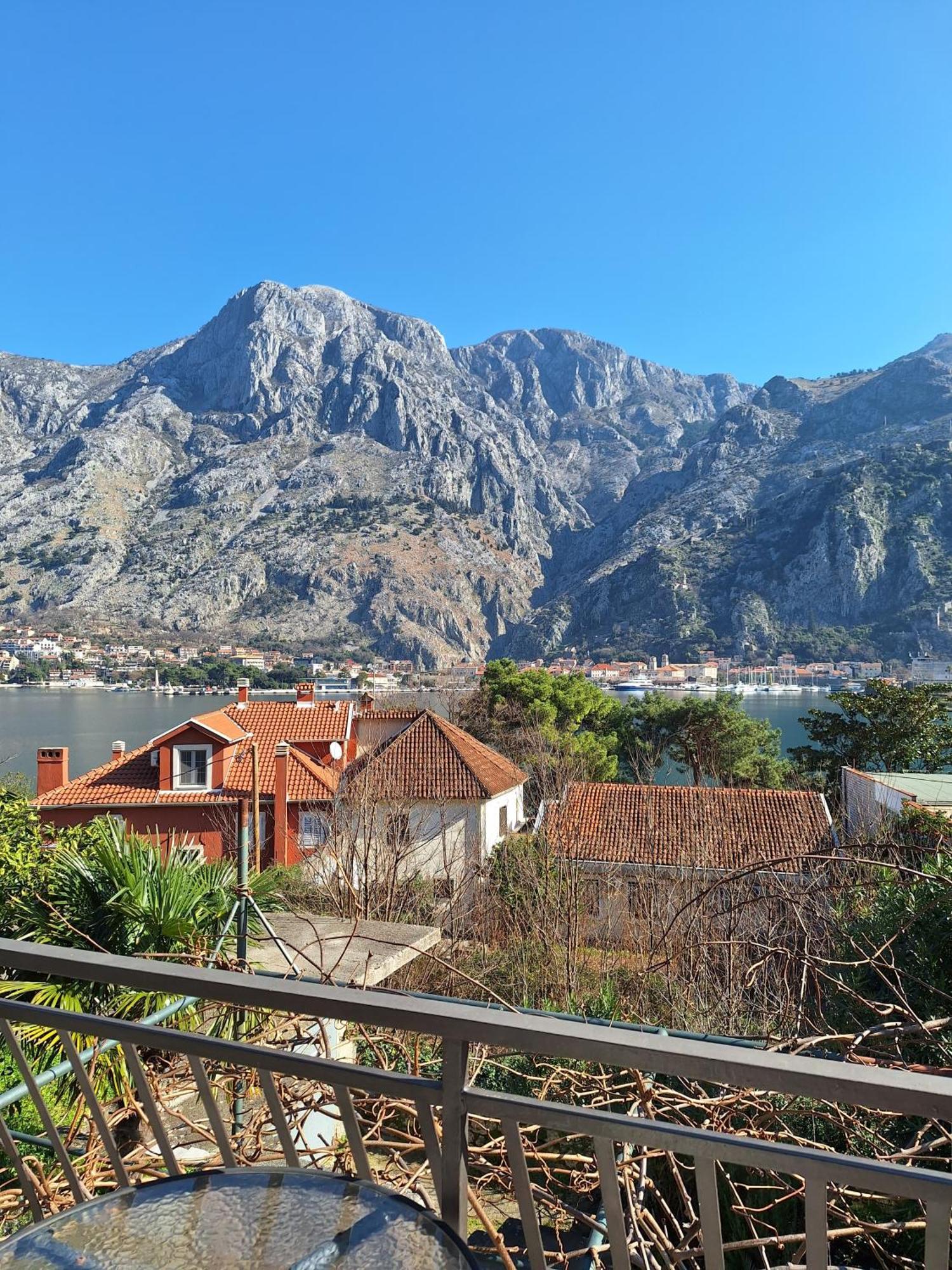 M&B Apartment Kotor Extérieur photo