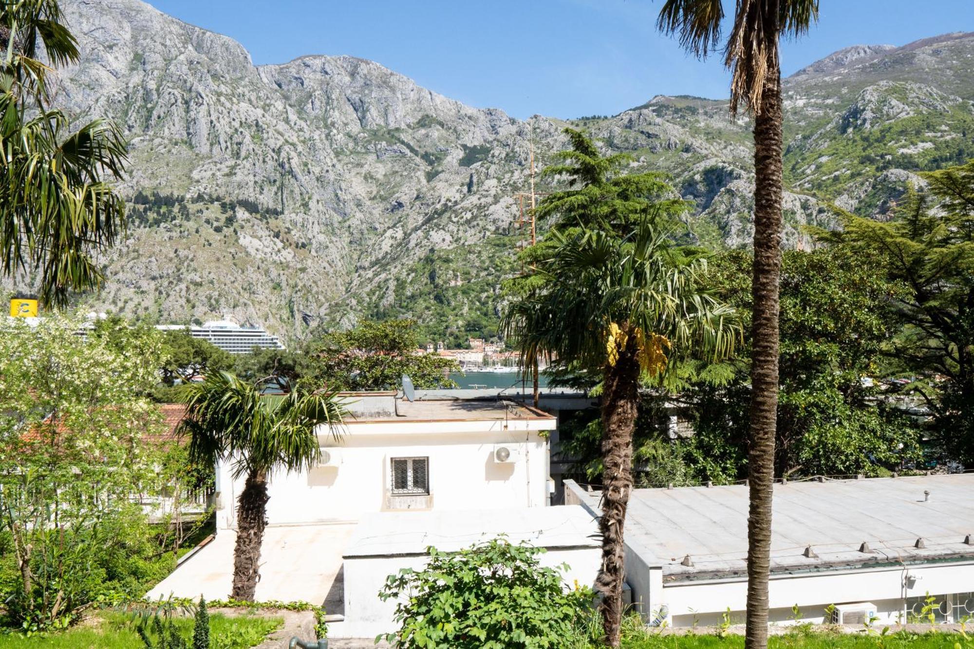 M&B Apartment Kotor Extérieur photo